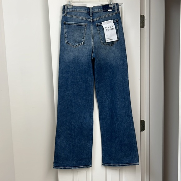 Daze Denim Far Out High Rise Wide Leg Blue Jeans NWT Sz 6 (28) Indigo - Picture 4 of 7